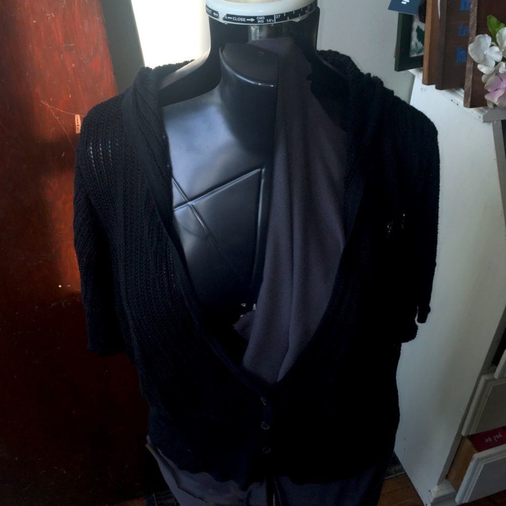 Lane Bryant 16 loose weave, crocheted hooded Y2K bolero sweater